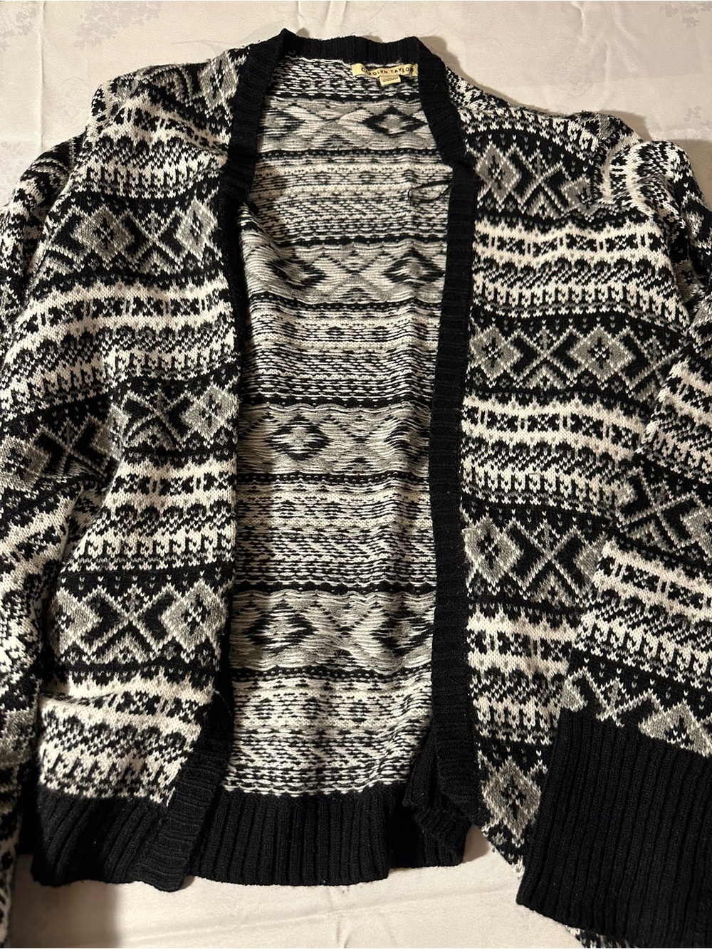Carolyn Taylor Cardigan, Medium